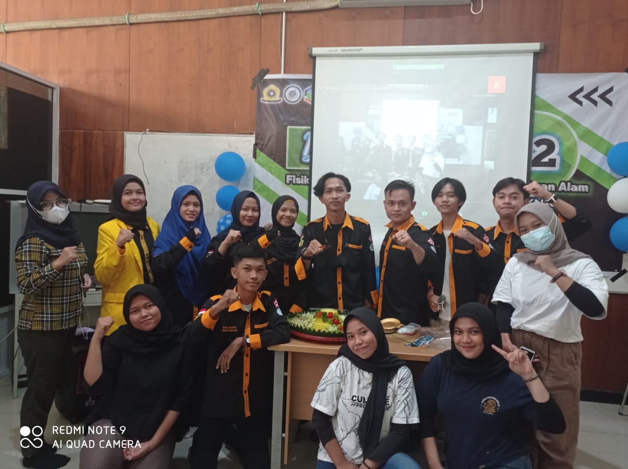 [LIVE REPORT DIES NATALIES WITH PHYSICS IN ACTION]